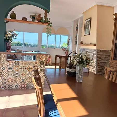 Nyaraló Buenas Vistas Y Privacidad, Tranquila Y Fresca En El Bosque De Valencia Con Magnifica Piscina De 80m2 Lliria