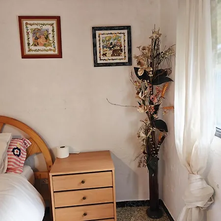 Mountain Forest Retreat Naturally Cool, Stunning Views, Privacy With 80sqm Large Pool